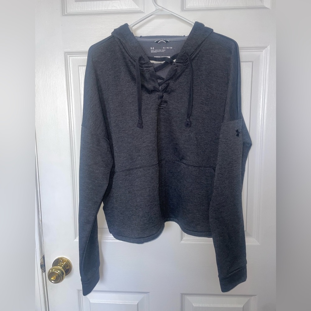 UNDER ARMOUR CROPPED LONG SLEEVE SWEATSHIRT SIZE XL